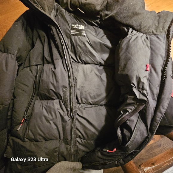 The North Face Men's Vostok Winter Jacket - Picture 7 of 7
